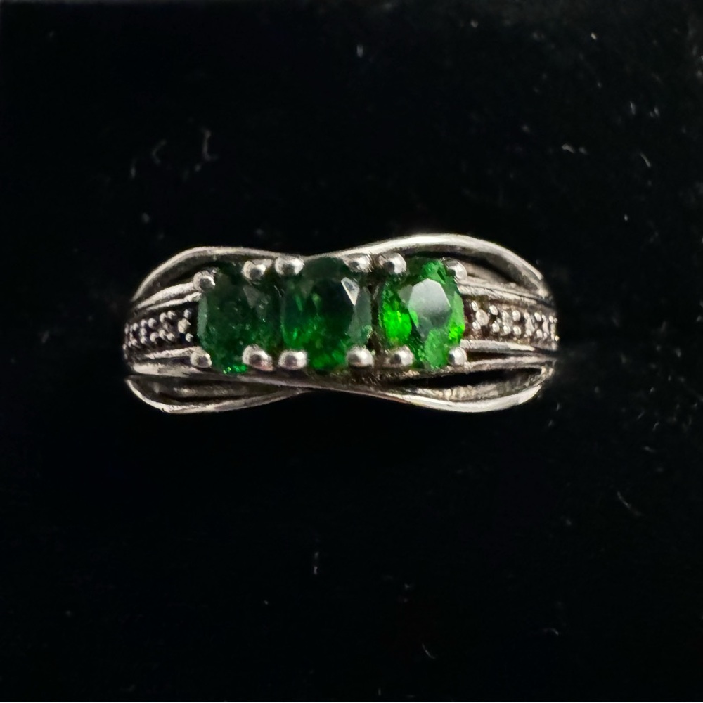 Green Chrome Diopside ring in 925 sterling silver size 8